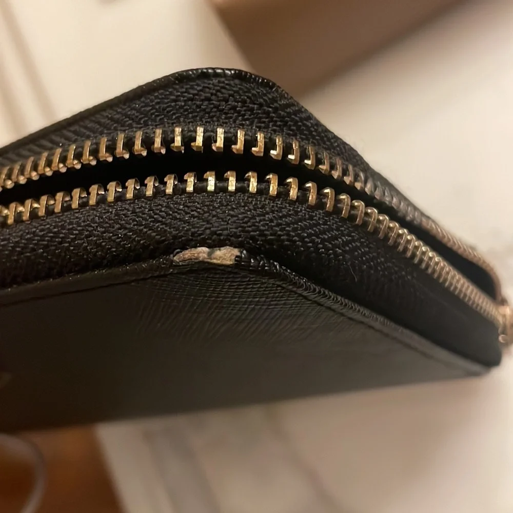 Vintage Tory Burch black leather wallet - Picture 11 of 12